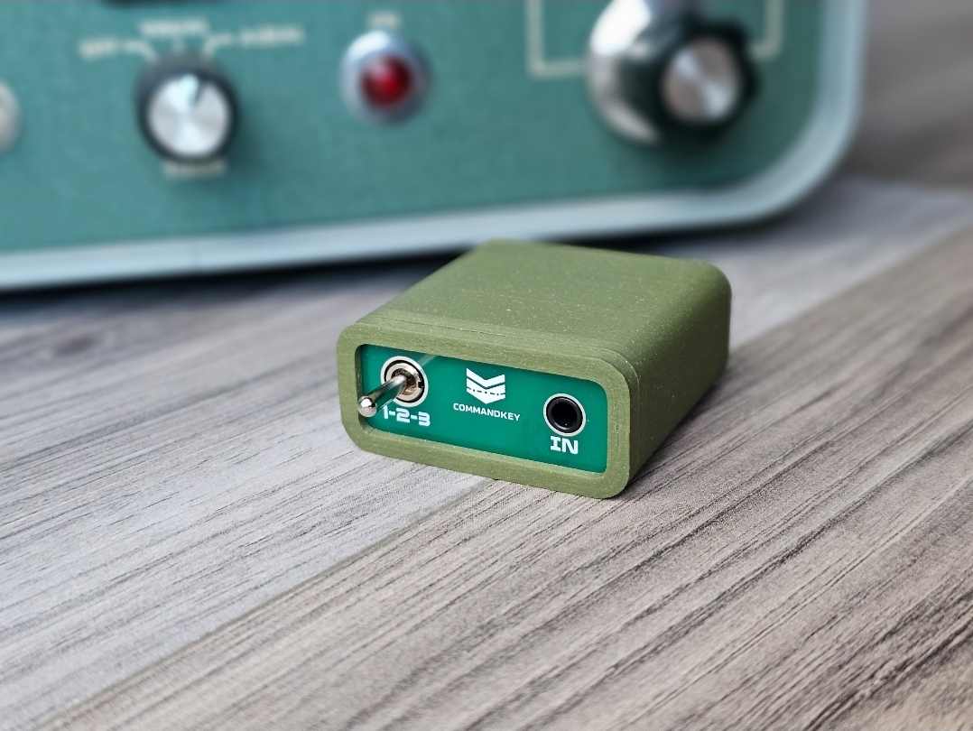 CommandKey device connected to computer